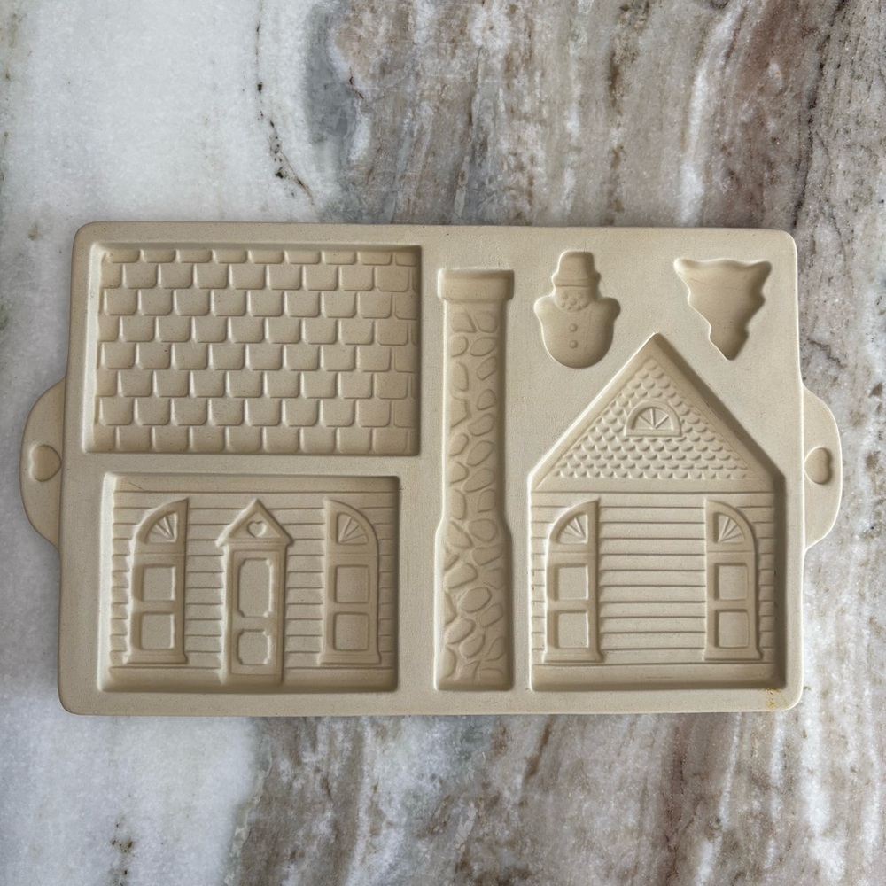 Vintage 1992 Stoneware Pampered Chef Gingerbread House baking pan mold kit new